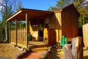 WILD WEST DEN